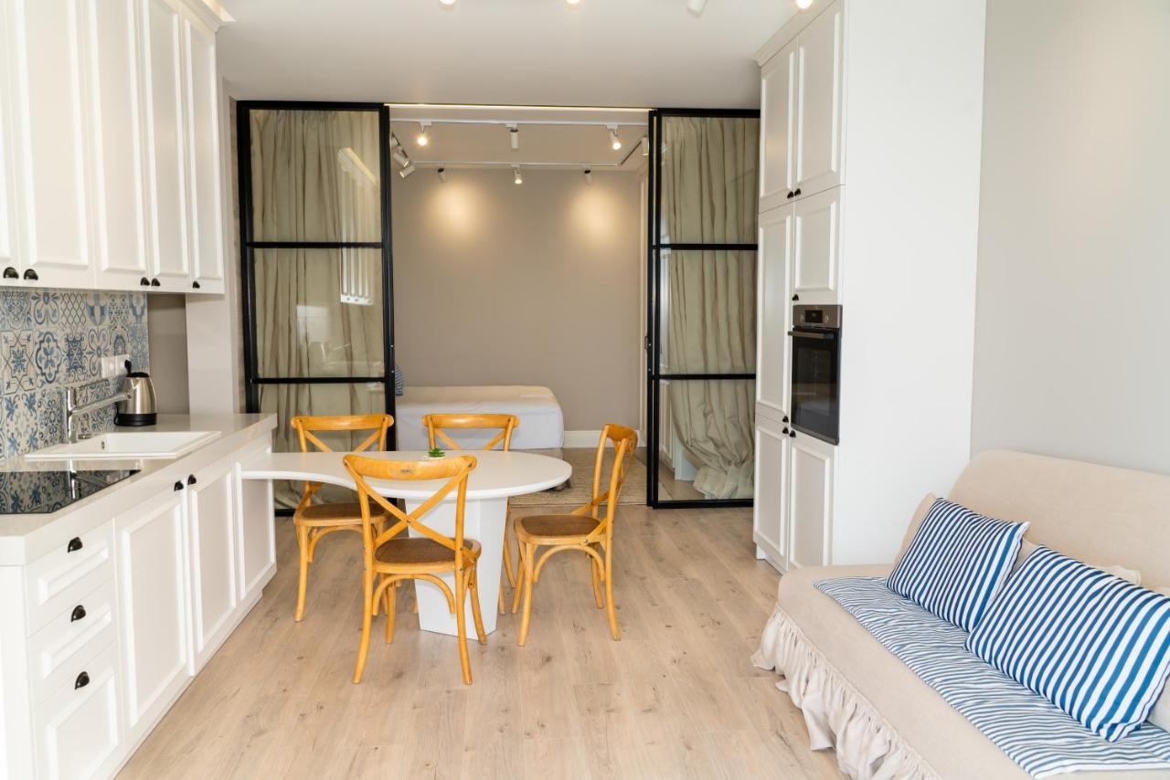 Limani Luxury Apartments Beachfront Sarande Ngoại thất bức ảnh