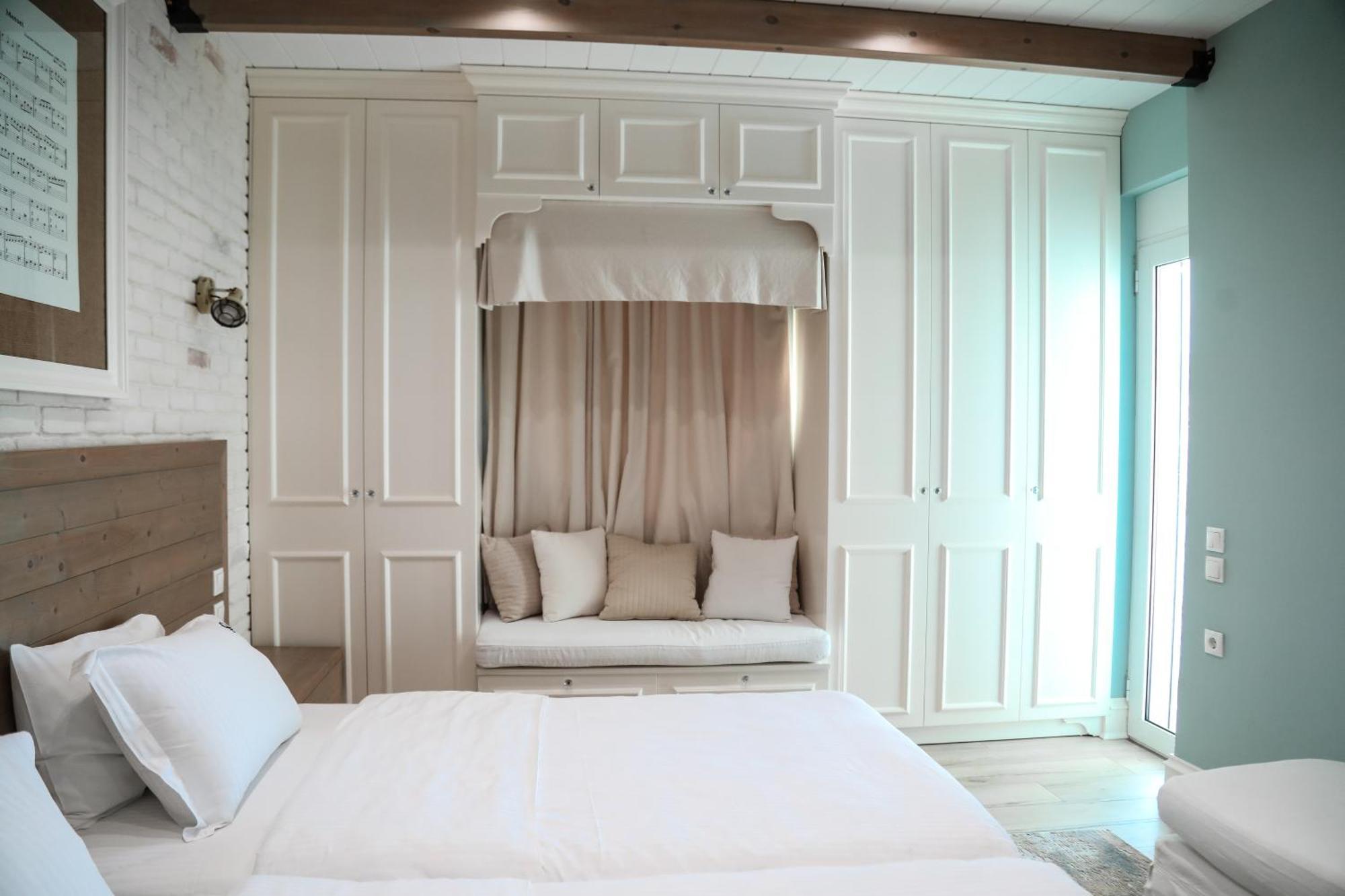 Limani Luxury Apartments Beachfront Sarande Ngoại thất bức ảnh