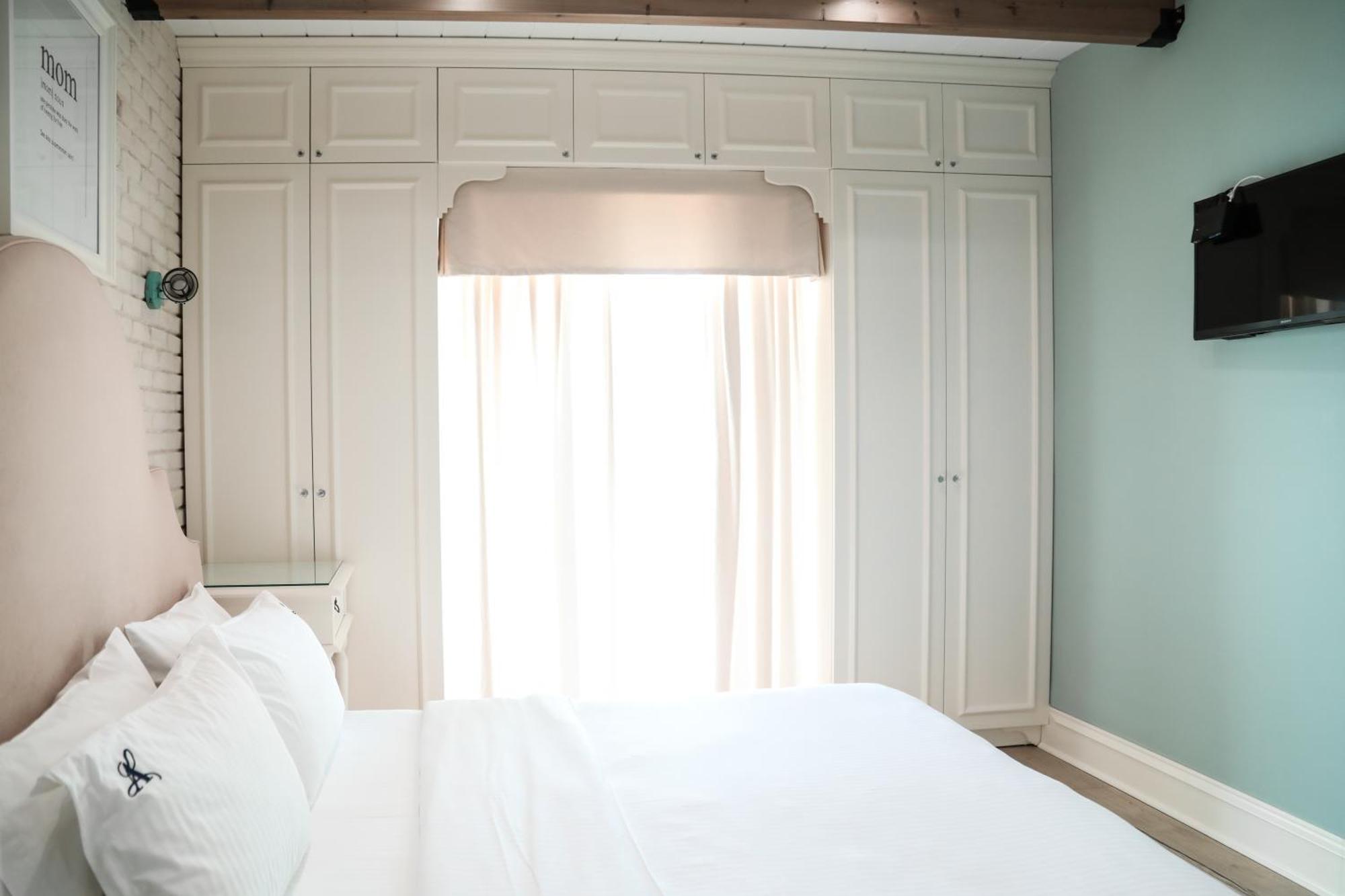 Limani Luxury Apartments Beachfront Sarande Ngoại thất bức ảnh