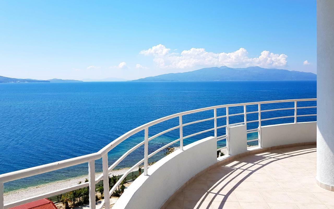 Limani Luxury Apartments Beachfront Sarande Ngoại thất bức ảnh